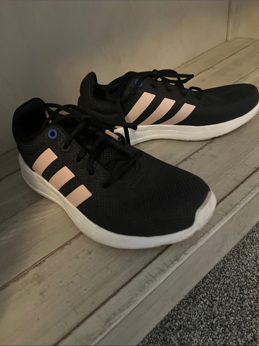 adidas 🖤💕 - Picture 2 of 6